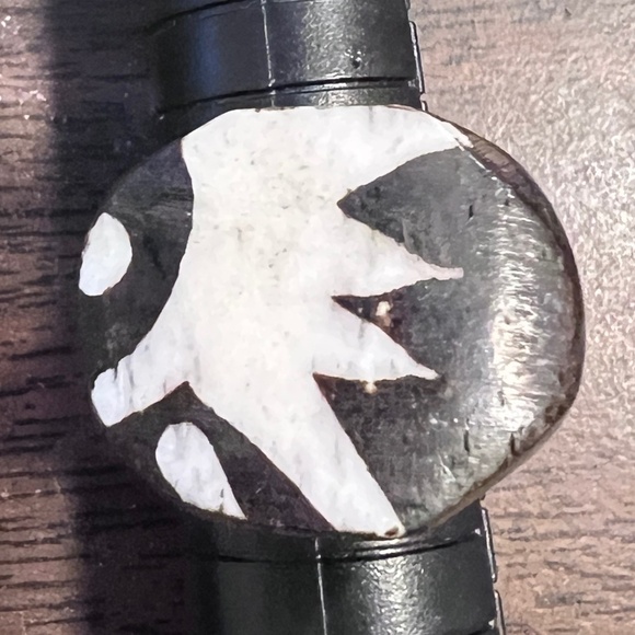 Kenyan Ring - Bone - Eagle design - (#3509) - Picture 1 of 2